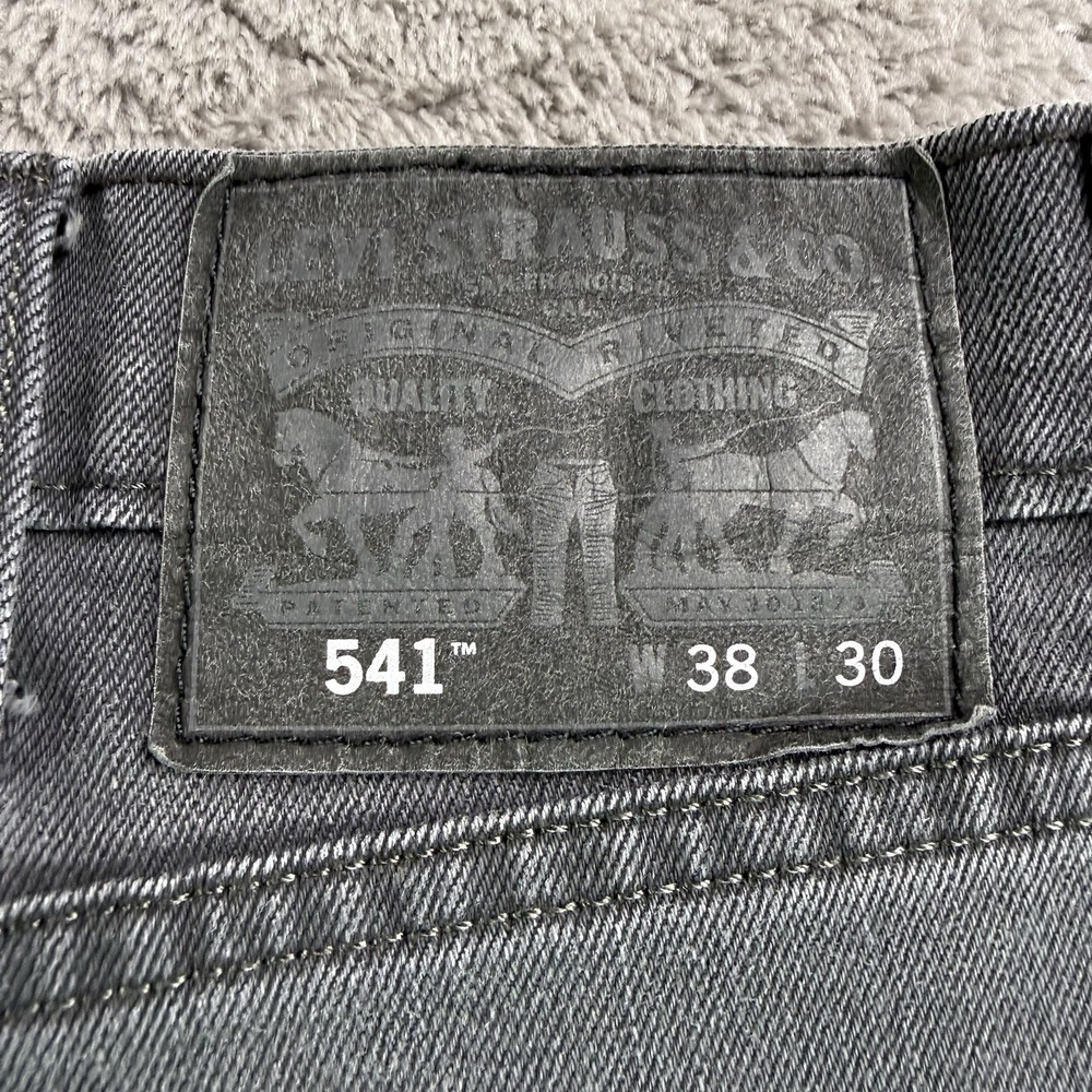 Levi’s 541 Athletic Taper Jeans Mens 38x30 (fits 40x29) Gray Stretch Denim - Picture 3 of 12